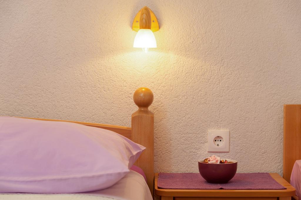 Apartments Mande And Kate Baska Voda Phòng bức ảnh