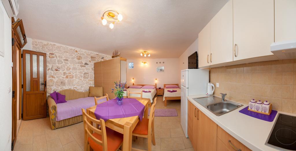 Apartments Mande And Kate Baska Voda Phòng bức ảnh