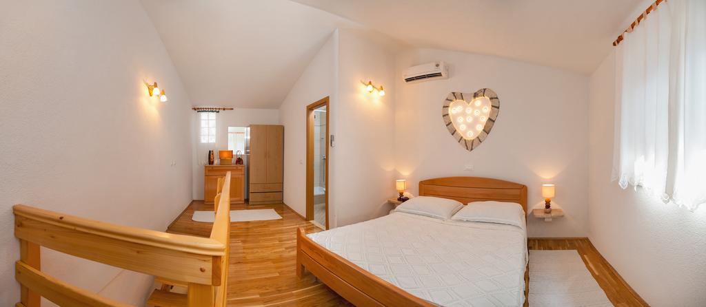 Apartments Mande And Kate Baska Voda Phòng bức ảnh